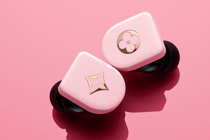 Louis Vuitton bán tai nghe không dây 1.100 USD