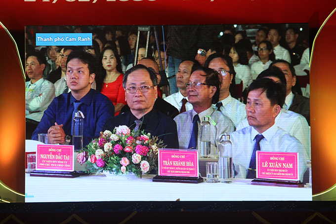 Các đại biểu tham dự tại điểm cầu TP.Cam Ranh.