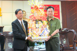 Lãnh đạo tỉnh Khánh Hòa thăm các đơn vị trực chiến