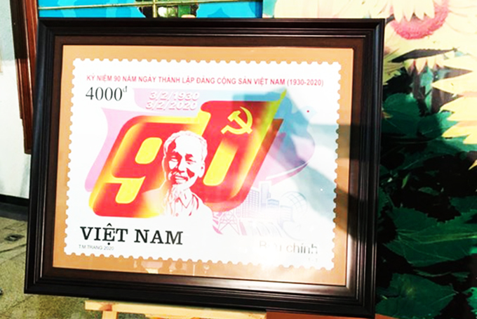 Phát hành bộ tem ''Kỷ niệm 90 năm thành lập  Đảng Cộng sản Việt Nam''