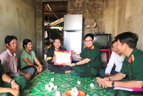 Bộ Chỉ huy Quân sự tỉnh kiểm tra công tác tuyển quân tại các địa phương