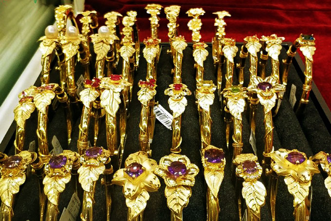 Giá vàng quay đầu giảm nhờ thông tin kiểm soát dịch do virus corona