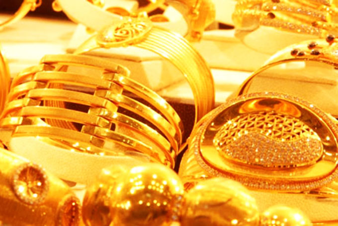 Giá vàng đảo chiều tăng mạnh, mặc dù nhiều dữ liệu kinh tế khả quan