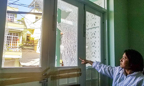 Liên tục bị côn đồ quậy phá