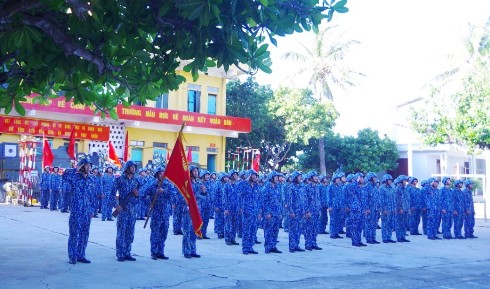 Lễ ra quân huấn luyện trên đảo Sinh Tồn.