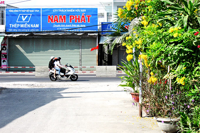 Cần chỉnh trang lại biển báo giao thông