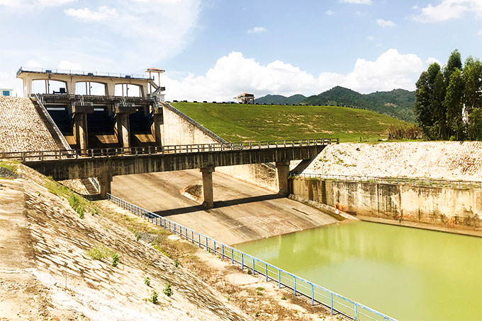  Hồ chứa nước Cam Ranh chỉ còn chưa đầy 7,5 triệu m3 nước