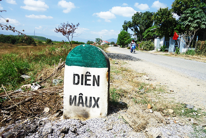 Cần chỉnh trang tên địa danh