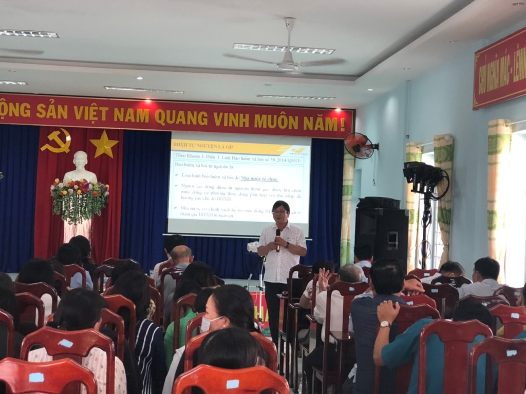 BHXH tỉnh tập huấn chính sách BHXH cho cán bộ phường Vĩnh Thọ