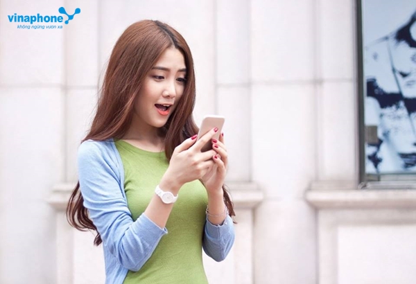 Tổ chức chương trình quay số trúng thưởng "Chọn VinaPhone - Rinh Smartphone"