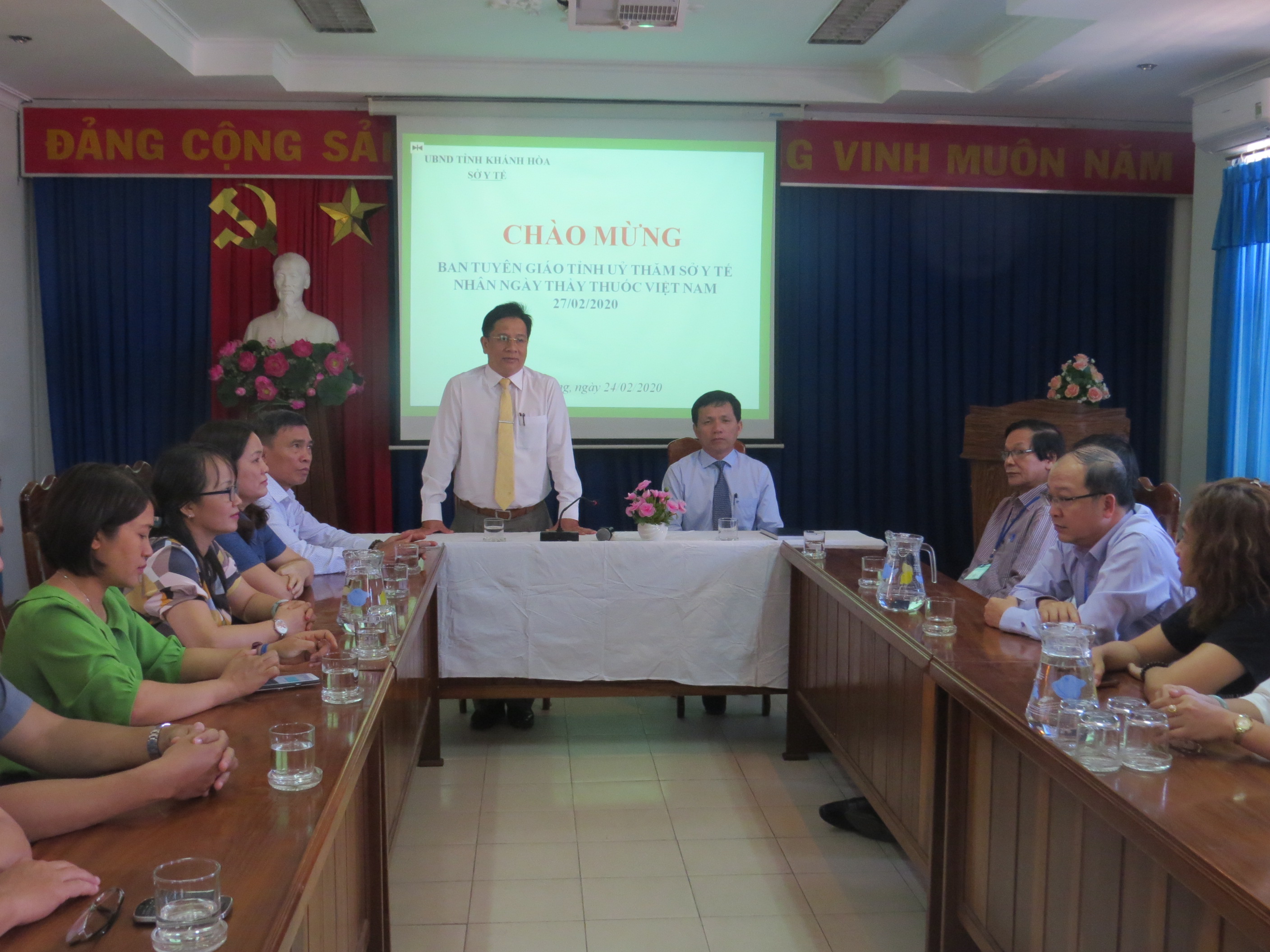 Lãnh đạo Ban Tuyên giáo Tỉnh uỷ thăm các cơ sở y tế nhân Ngày Thầy thuốc Việt Nam