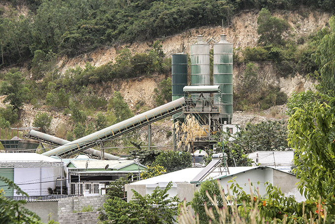 Chấn chỉnh các trạm trộn bê tông không phép