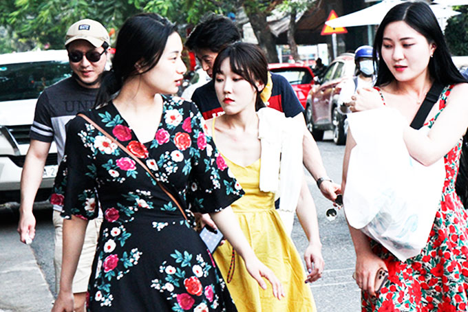 Kiểm soát chặt khách du lịch đến từ Hàn Quốc