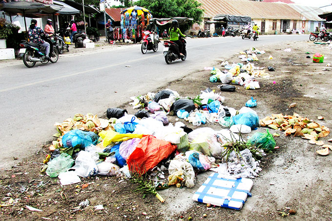 Cần đặt thùng thu gom rác thải