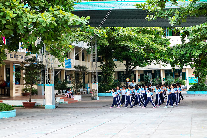 Triển khai chọn sách giáo khoa lớp 1