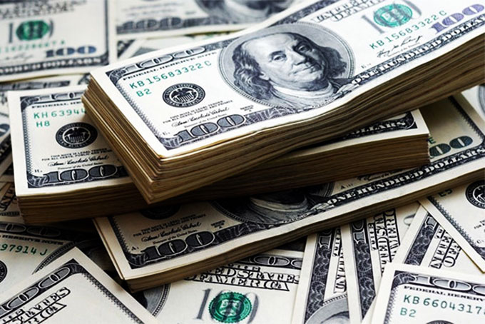 Tỷ giá trung tâm giảm, các ngân hàng tiếp tục điều chỉnh giảm giá trao đổi USD