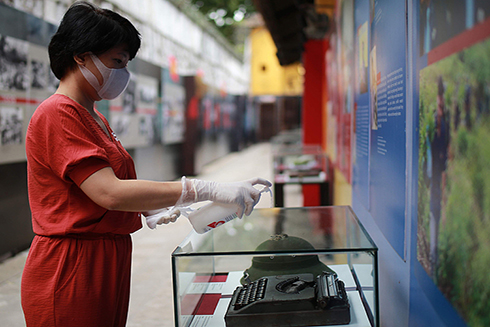 Khử khuẩn tại nơi làm việc