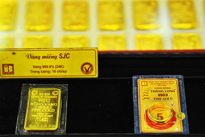 Giá vàng thế giới đang rẻ hơn vàng SJC 4,26 triệu đồng/lượng