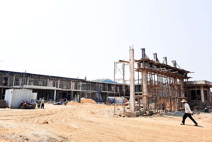 Trường Tiểu học và THCS của Diên Đồng đang được xây mới.