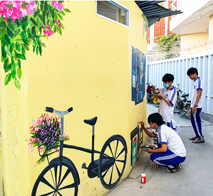 Làm đẹp khu phố bằng tranh vẽ - Báo Khánh Hòa điện tử