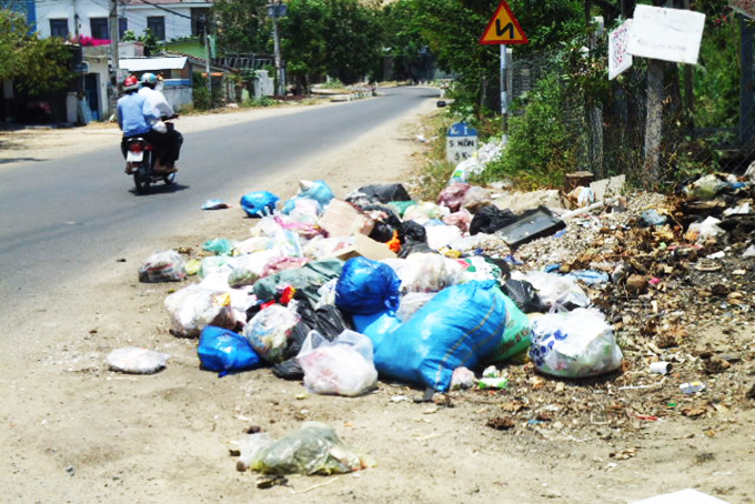 Đề nghị đặt thùng thu gom rác