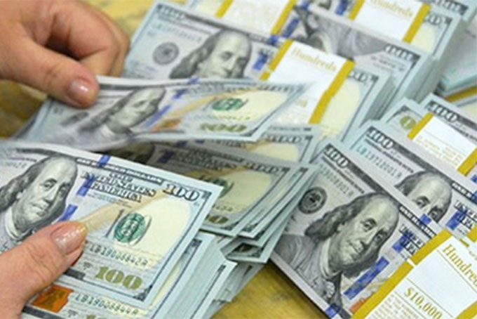 Tỷ giá trung tâm giảm, giá trao đổi USD tiếp tục giảm mạnh