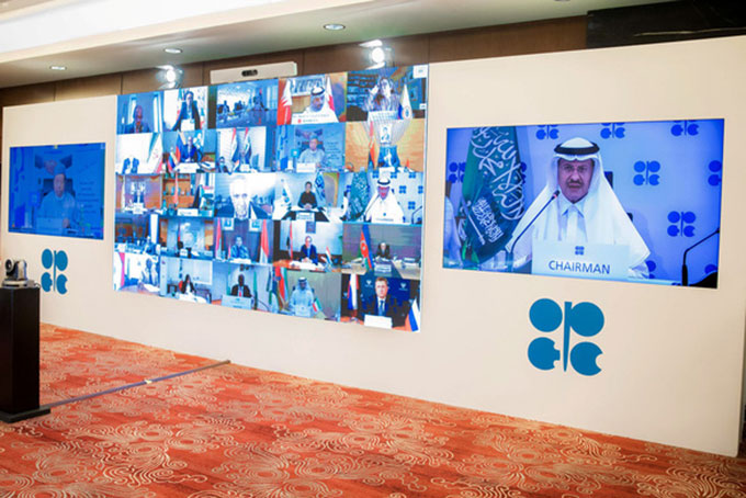 OPEC+ cắt giảm khoảng 10% nguồn cung toàn cầu