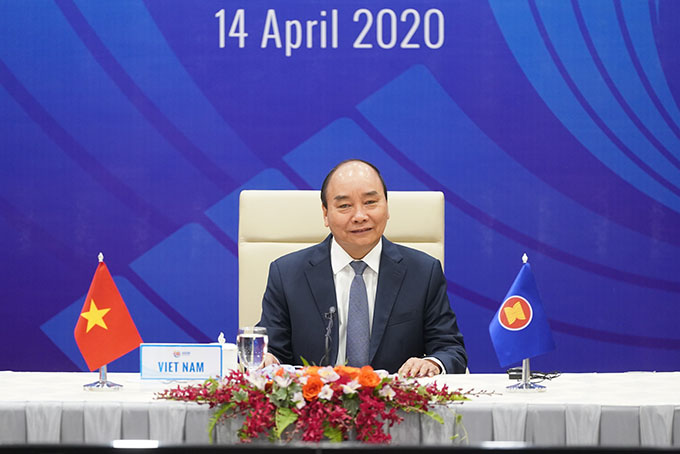 Thủ tướng chủ trì Hội nghị cấp cao đặc biệt ứng phó COVID-19