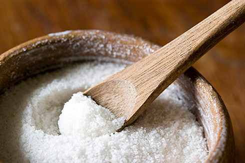 Muối, bột canh dùng ướp hoặc nêm khi nấu canh (ảnh minh họa)