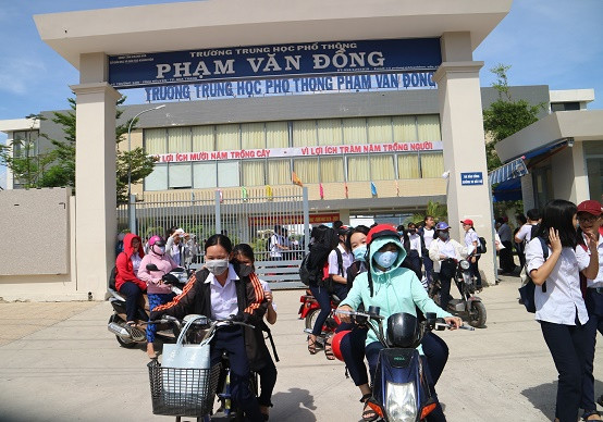 Thí sinh dự thi vào Trường THPT Phạm Văn Đồng (TP. Nha Trang) năm học 2019-2020. 
