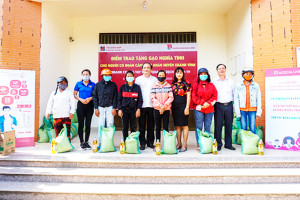 Agribank Khánh Hòa: Tích cực hỗ trợ khách hàng, chung tay với cộng đồng vượt qua đại dịch Covid-19