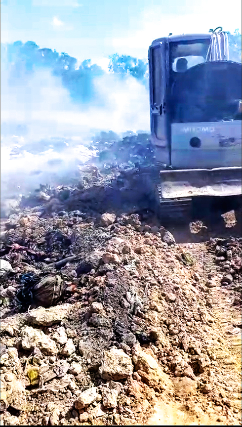 Cháy bãi rác Dốc Đỏ