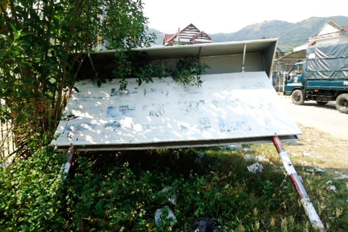 Bảng tuyên truyền mất tác dụng