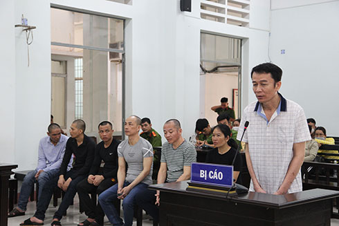 Lừa bán thiên thạch dỏm