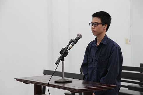 Bị đánh vì... hay phàn nàn!