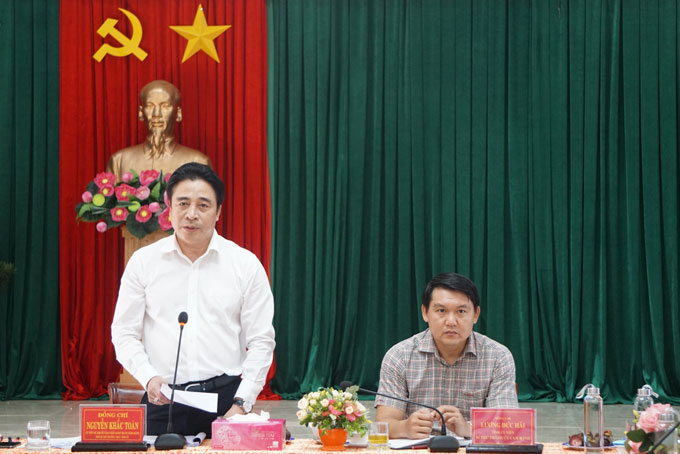 Ông Nguyễn Khắc Toàn phát biểu tại buổi làm việc. 
