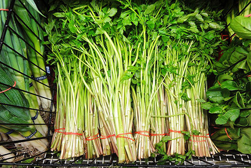 Những người tuyệt đối không nên ăn rau cần