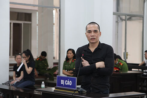  Bị cáo Nguyễn Tấn Luyện.
