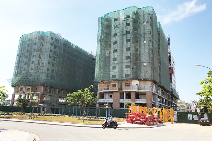 Dự án nhà ở xã hội tại Khu đô thị Phước Long của Công ty Cổ phần Đầu tư VCN đang thi công. 