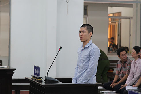 Gây án mạng vì bực tức tiếng nẹt pô xe máy