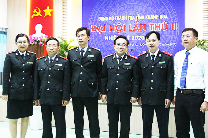 Ban Chấp hành Đảng bộ Thanh tra tỉnh nhiệm kỳ mới ra mắt. 
