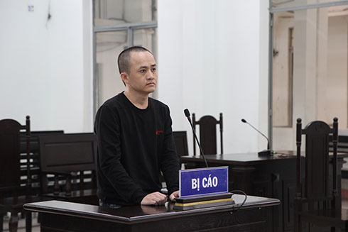 Bênh bạn đánh người, lãnh... 8 năm tù