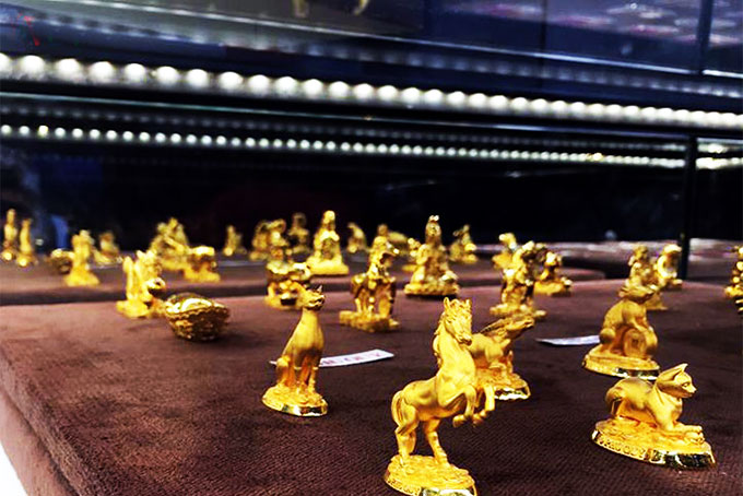 Giá vàng trong nước tăng trên 49 triệu đồng/lượng