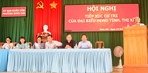 Lãnh đạo tỉnh tiếp xúc cử tri các xã, phường trên địa bàn thị xã Ninh Hòa.