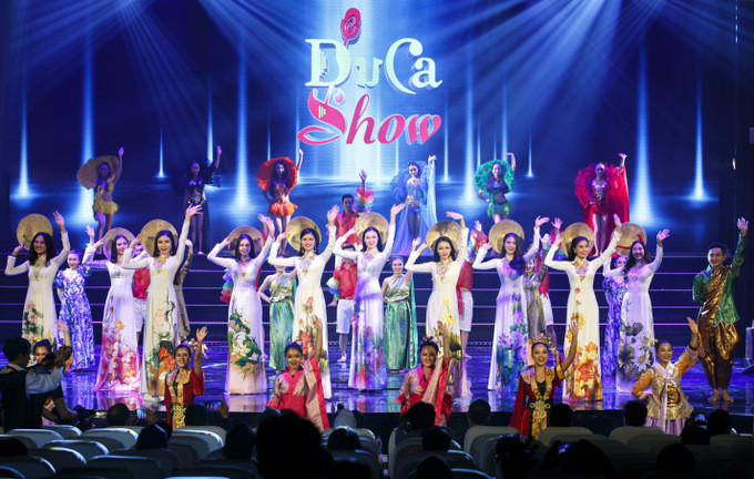 Ducashow là chương trình nghệ thuật duy nhất được biểu diễn hàng đêm tại Nha Trang