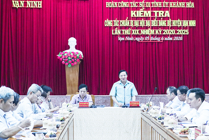 Ông Nguyễn Khắc Định phát biểu tại buổi kiểm tra.