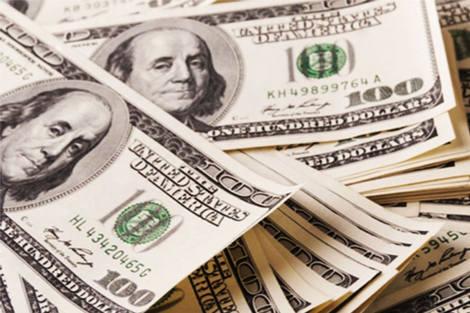 Tỷ giá USD hôm nay 8/6: Ngân hàng diễn biến trái chiều, thị trường tự do đi ngang