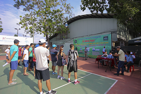 Hơn 240 tay vợt tranh tài Giải Quần vợt Nha Trang mở rộng lần thứ 5