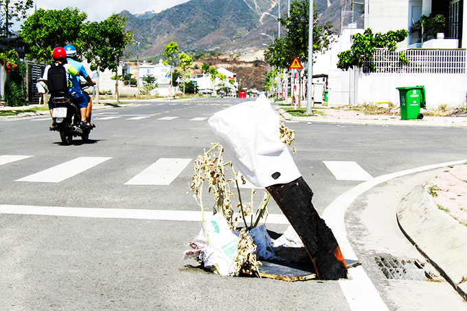 Hố dưới lòng đường