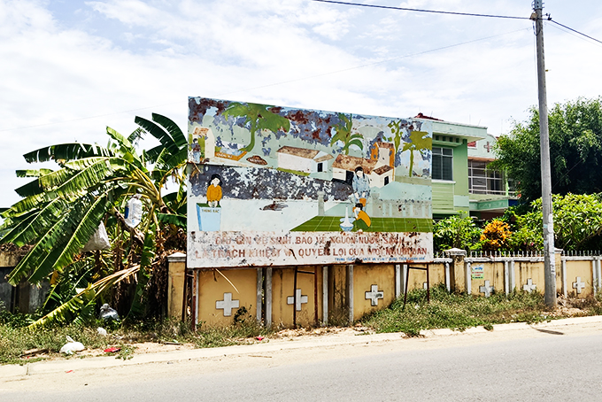 Bảng tuyên truyền xuống cấp